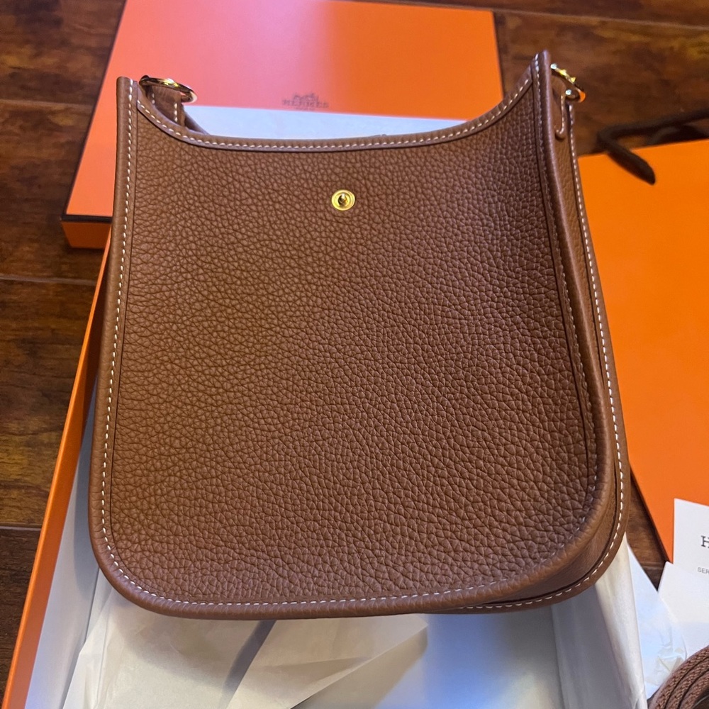 Hermes Evelyne TPM  Gold with Gold - Picture 3 of 7